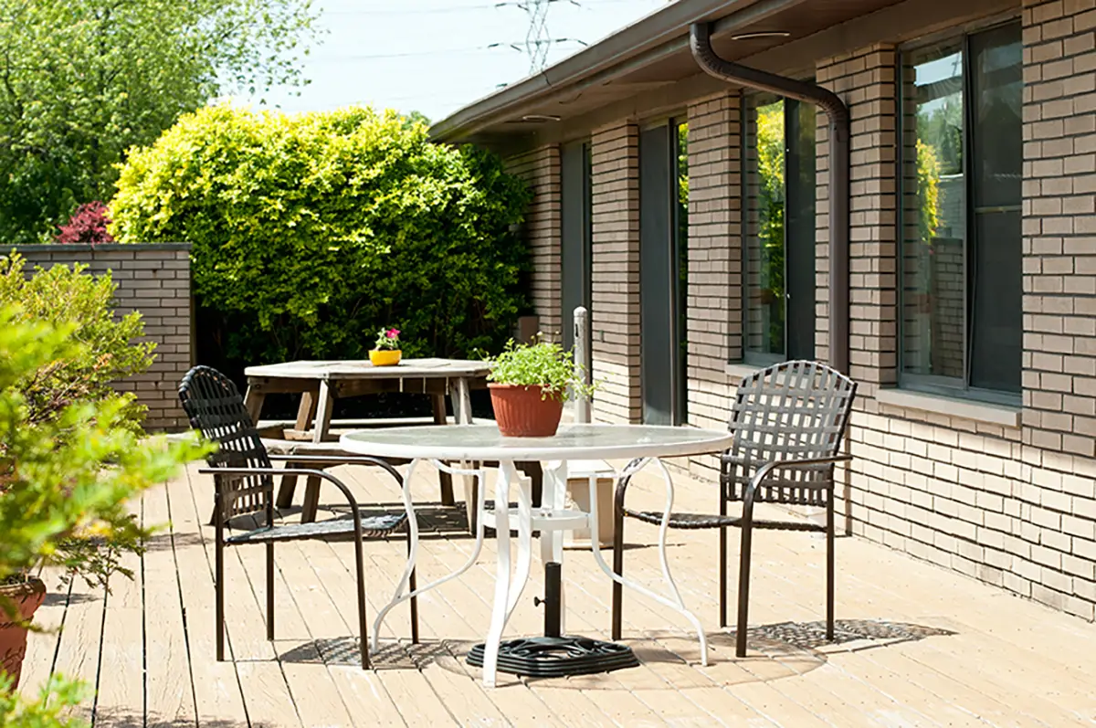 Accessible entrance of a healthcare facility highlighting location and visitation access